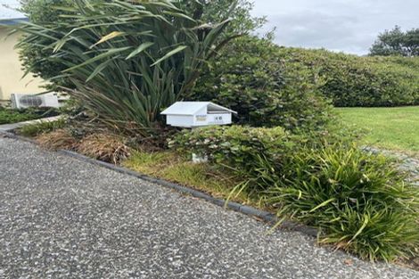 Photo of property in 40 Sunvista Avenue, Oteha, Auckland, 0632