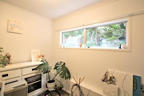 Photo of property in 27 Malters Place, Browns Bay, Auckland, 0630