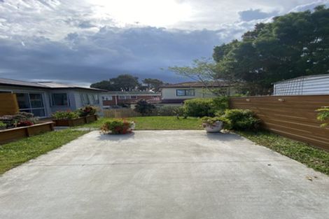 Photo of property in 17a Knightsbridge Drive, Forrest Hill, Auckland, 0620