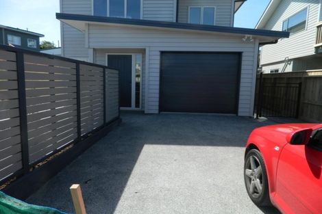Photo of property in 14 Lambley Road, Titahi Bay, Porirua, 5022
