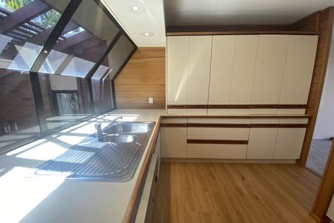 Photo of property in 237 Te Atatu Road, Te Atatu South, Auckland, 0610