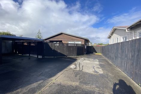 Photo of property in 3/260 Meola Road, Point Chevalier, Auckland, 1022