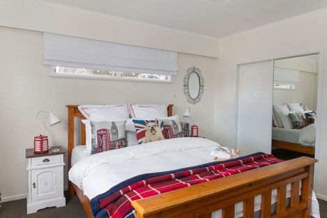 Photo of property in 10 Ranfurly Street, Dannevirke, 4930