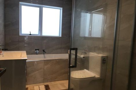 Photo of property in 17 Koroheke Road, Takanini, 2110