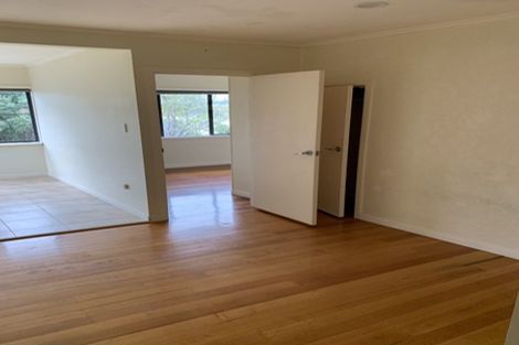 Photo of property in 41 Forrest Hill Road, Milford, Auckland, 0620