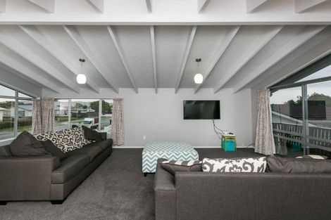 Photo of property in 38 Freyberg Avenue, Tamatea, Napier, 4112