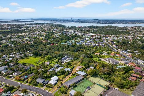 Photo of property in 5 Verran Road, Birkenhead, Auckland, 0626