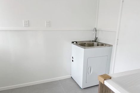 Photo of property in 129 Sunnynook Road, Forrest Hill, Auckland, 0620