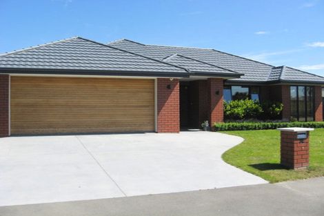Photo of property in 32 Limes Avenue, Parklands, Christchurch, 8083