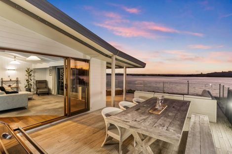 Photo of property in 690 Pukehina Parade, Pukehina, Te Puke, 3189