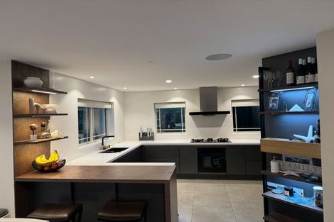 Photo of property in 33 Lewisham Park, St Albans, Christchurch, 8052