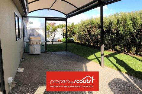 Photo of property in 19b Beach Road, Te Atatu Peninsula, Auckland, 0610