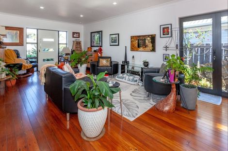 Photo of property in 106 Prices Avenue, Thames, 3500