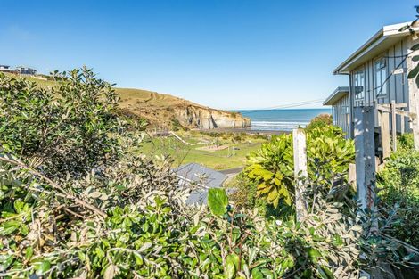 Photo of property in 10 Mowhanau Drive, Kai Iwi, Whanganui, 4574