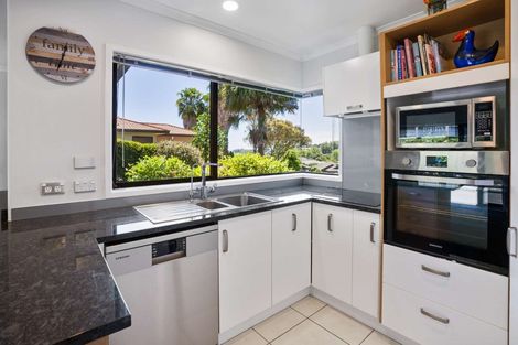 Photo of property in 39 Highgrove Place, Bethlehem, Tauranga, 3110