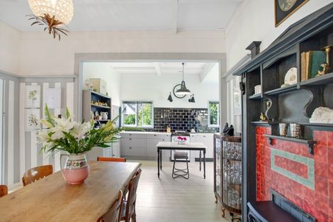 Photo of property in 6 Beresford Street, Russell, 0202