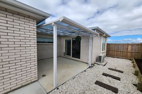 Photo of property in 30 Opouatu Avenue, Glenbrook, 2681