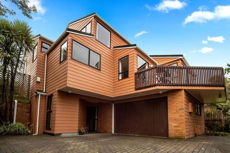 Photo of property in 45b Larsen Crescent, Tawa, Wellington, 5028