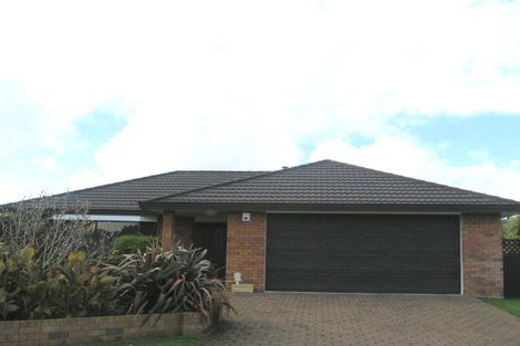 Photo of property in 12 Holdsworth Drive, Otamatea, Whanganui, 4500