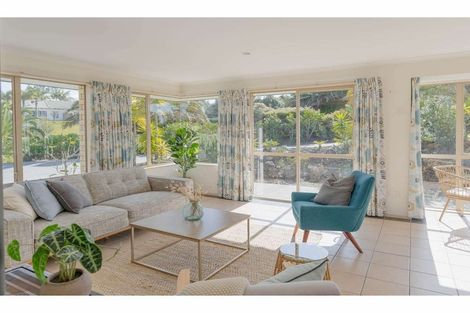 Photo of property in 2 Palm Drive, Kerikeri, 0294