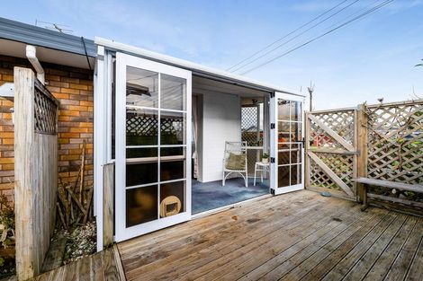 Photo of property in 1/39 Sackville Street, Fitzroy, New Plymouth, 4312