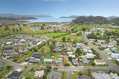 Photo of property in 35 Victoria Street, Coromandel, 3506