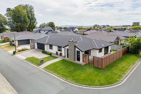 Photo of property in 2 Oderings Place, Huntington, Hamilton, 3210