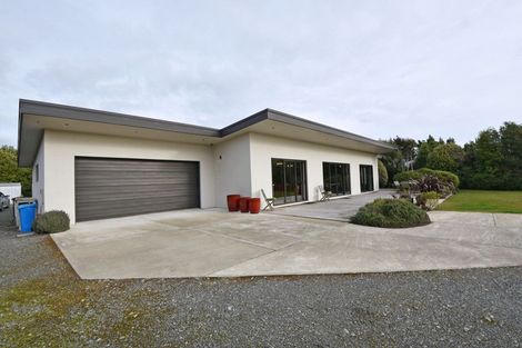 Photo of property in 75 Taiepa Road, Otatara, Invercargill, 9879
