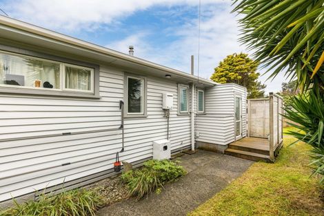 Photo of property in 11 Cowling Road, Hurdon, New Plymouth, 4310