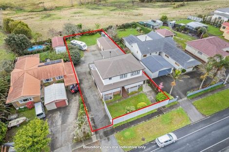 Photo of property in 34 Hobsonville Road, West Harbour, Auckland, 0618