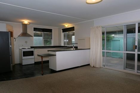 Photo of property in 27 Moana Street, Otaki Beach, Otaki, 5512