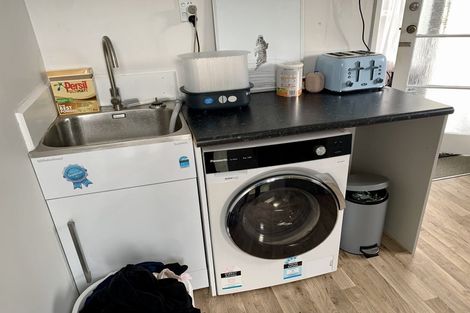 Photo of property in 50b Hartford Crescent, Totara Park, Upper Hutt, 5018