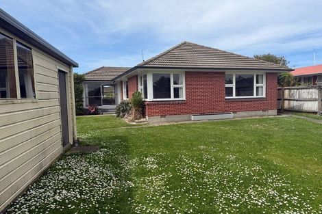 Photo of property in 3 Bendale Place, Avonhead, Christchurch, 8042