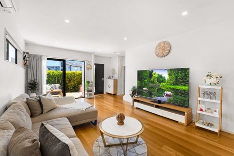 Photo of property in 74 Ashley Avenue, Long Bay, Auckland, 0630