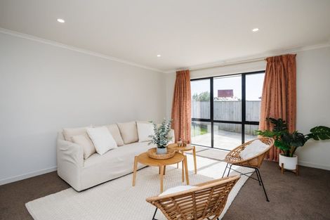 Photo of property in 12 Gibraltar Way, Fitzherbert, Palmerston North, 4410