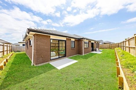 Photo of property in 39 Okawa Avenue, Papakura, 2110