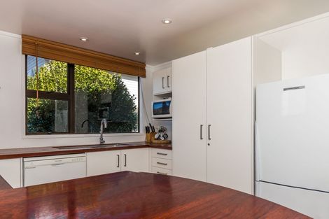 Photo of property in 45 Matuku Street, Two Mile Bay, Taupo, 3330