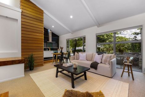 Photo of property in 1 Mcdonnell Road, Arrowtown, 9302