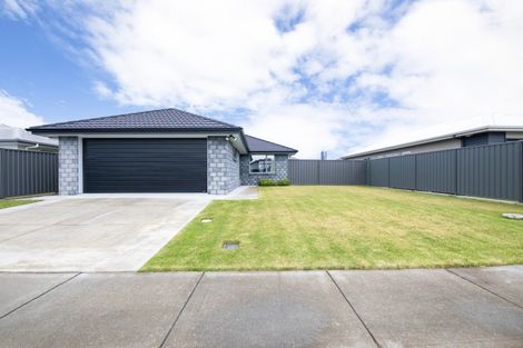 Photo of property in 21 Hurunui Drive, Te Awa, Napier, 4110