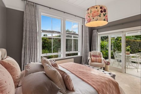 Photo of property in 214 Heatherlea Road East, Levin, 5571