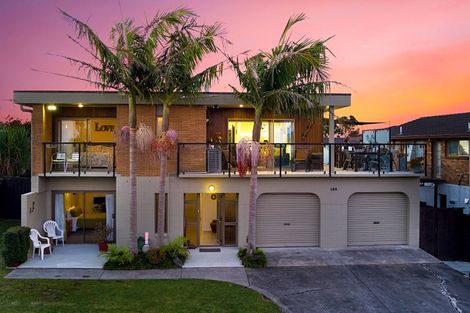 Photo of property in 180 Royal Road, Massey, Auckland, 0614