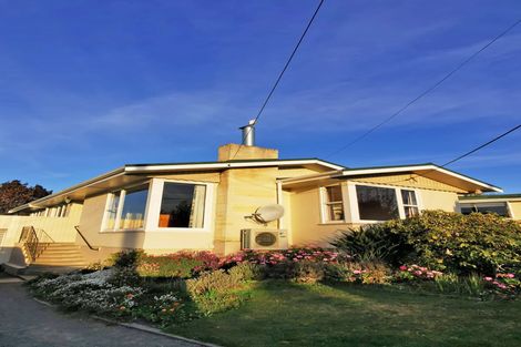 Photo of property in 11 Arrow Crescent, Holmes Hill, Oamaru, 9401