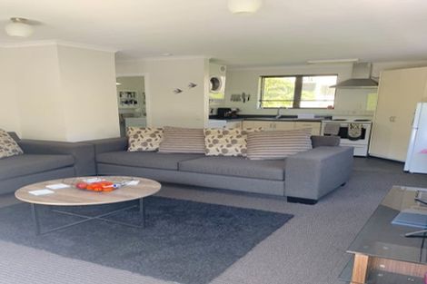 Photo of property in 32 Rhine Street, Island Bay, Wellington, 6023