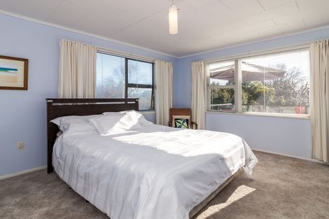 Photo of property in 45 Matuku Street, Two Mile Bay, Taupo, 3330