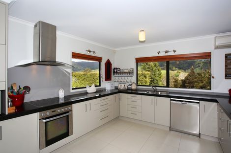 Photo of property in 20 Phillips Road, Ness Valley, Papakura, 2585