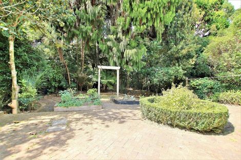 Photo of property in 182 Woodlands Park Road, Titirangi, Auckland, 0604