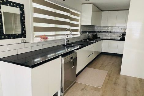 Photo of property in 76 Mountbatten Avenue, Hillcrest, Auckland, 0627