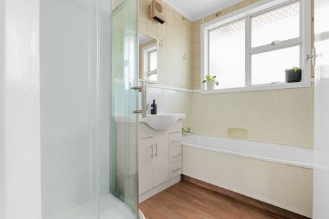 Photo of property in 21 Rhonda Avenue, Deanwell, Hamilton, 3206