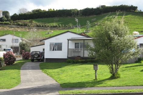 Photo of property in 25 Resolution Road, Welcome Bay, Tauranga, 3112