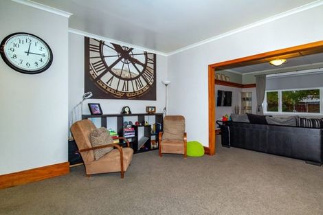 Photo of property in 104 Talbot Street, Geraldine, 7930